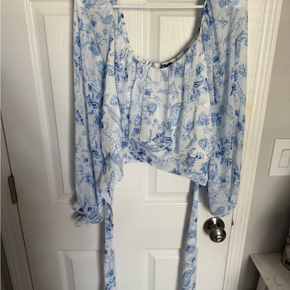 ARULA Blue Floral Blouse